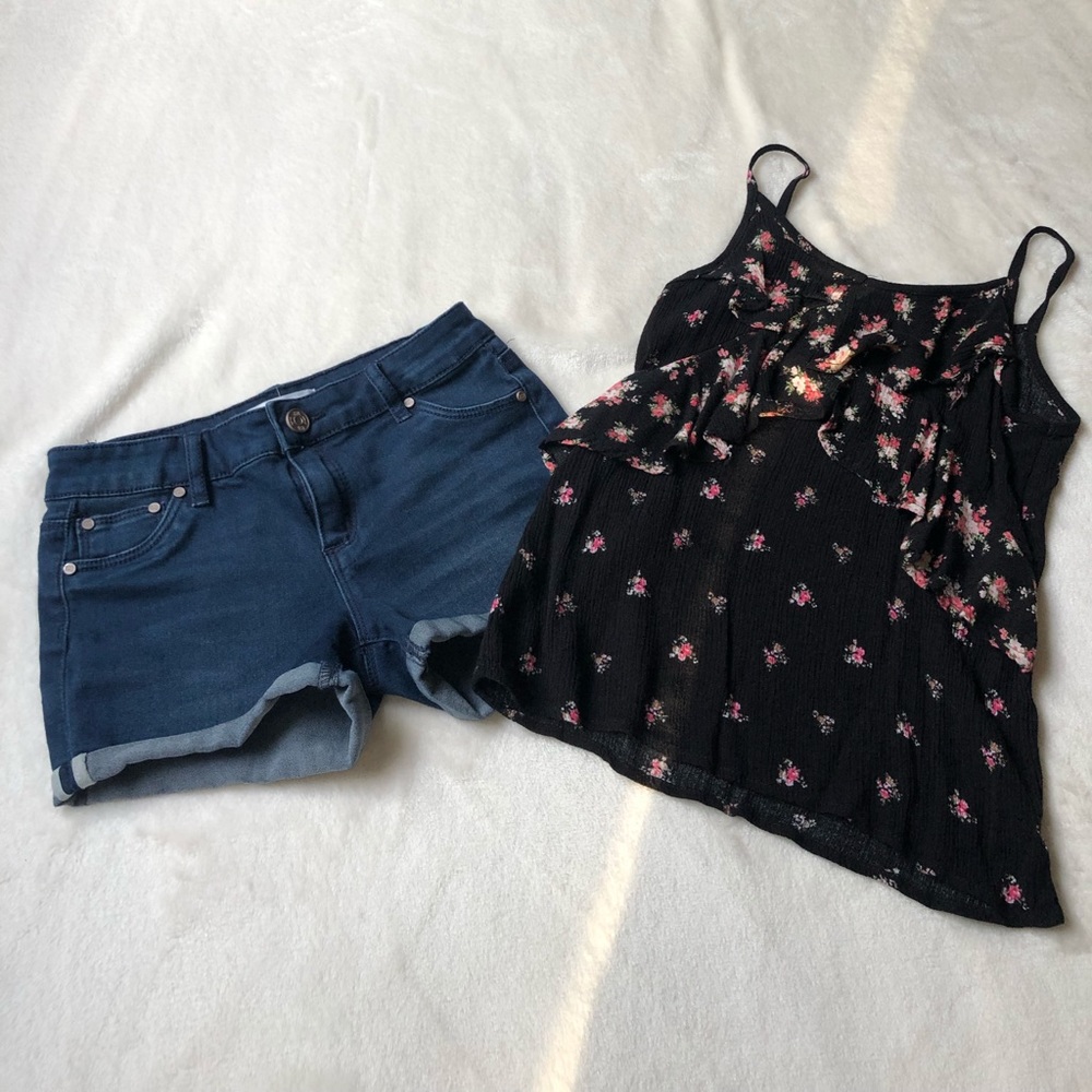 Tilly's Dark Wash Jean Shorts